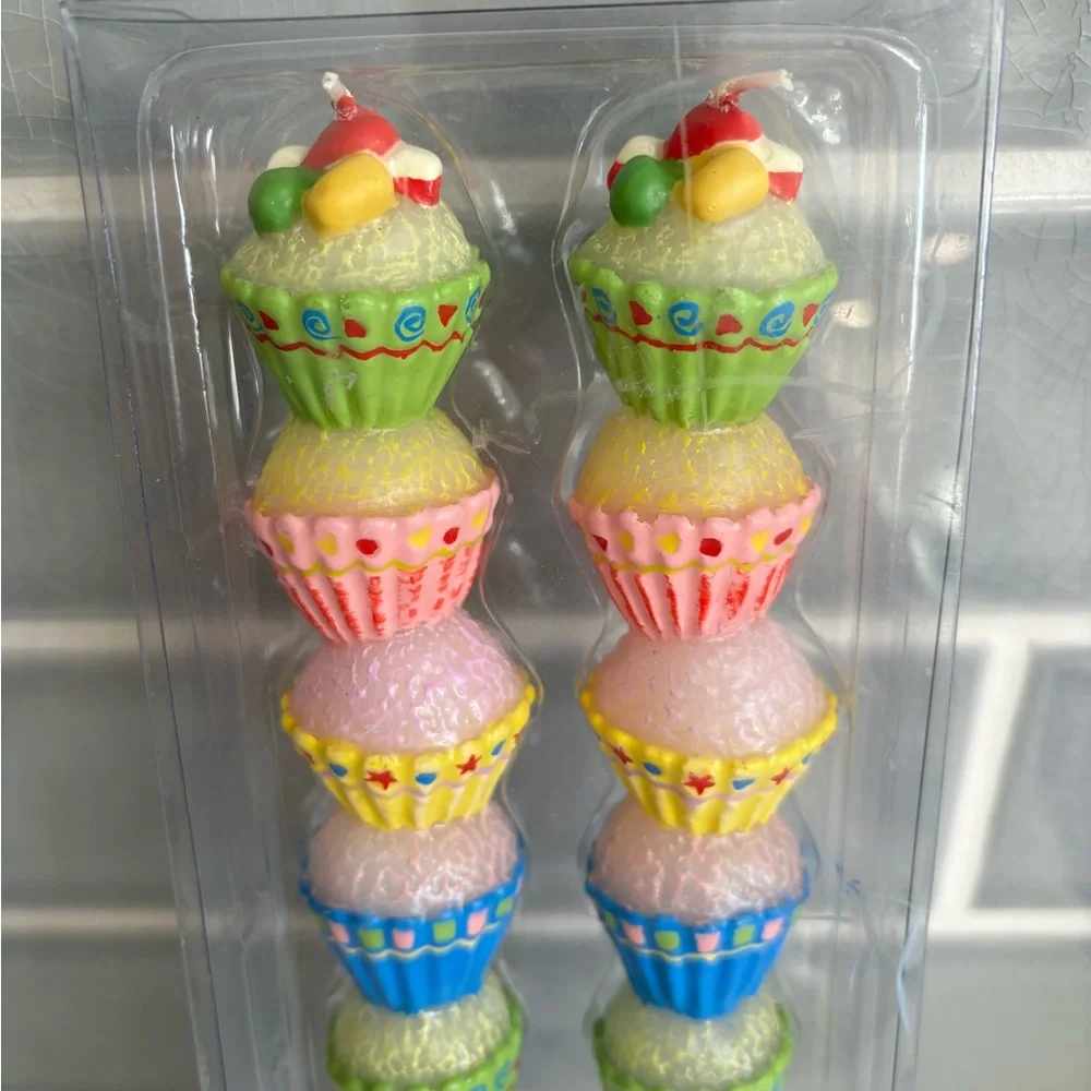 Department 56 Two Cupcake 8 Story Tower Multicolor Birthday Candles